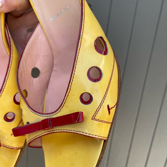 Vintage 2000’s Prada Heels - Picture 3 of 8